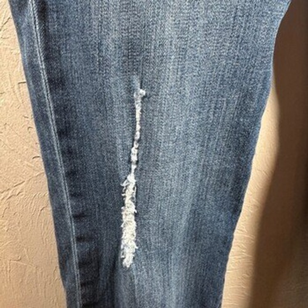 KUT from the Kloth Distressed Medium Wash Cropped Straight Leg Denim Jeans - Picture 5 of 7